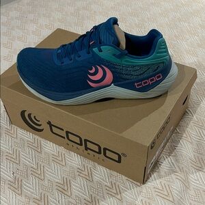 Topo Women's Athletic Shoes - Blue and Pink